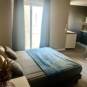 https://studio-magali.fr-provencehotel.com