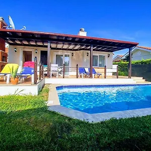 Villa Oasis Village